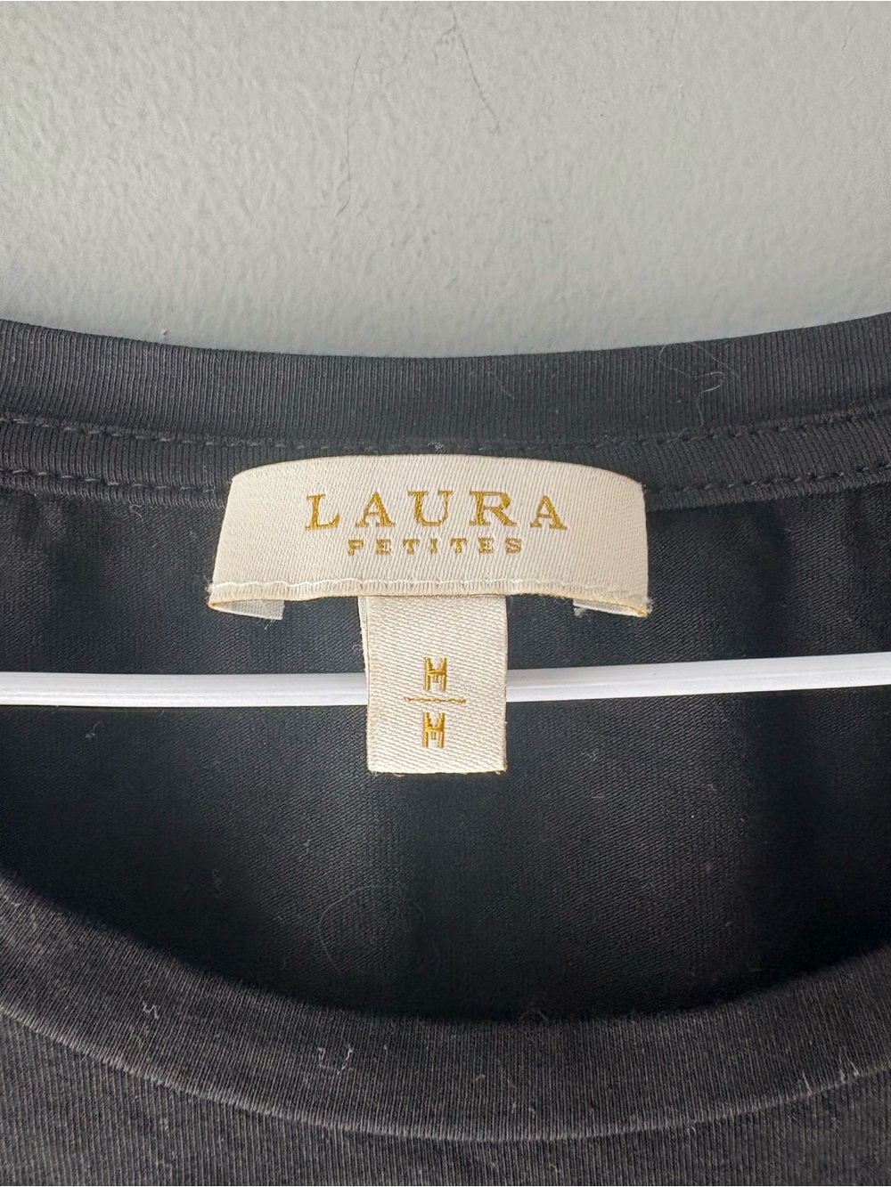 Laura Petites Black Abstract Face Graphic Tee Size M Minimalist Art - Picture 5 of 7